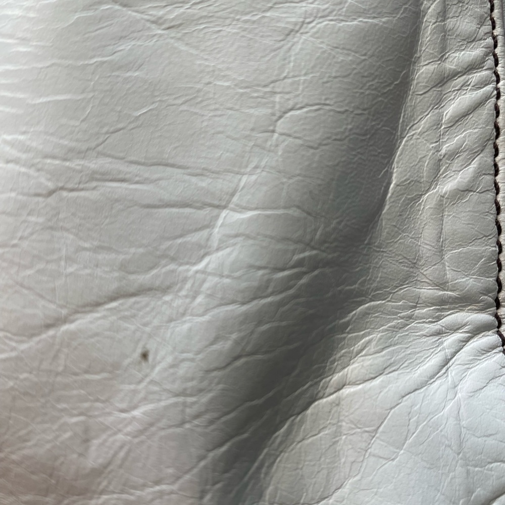 Miu Miu white leather hobo bag - Picture 13 of 15